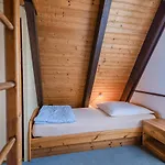 Ferienwohnpark Nurdachhaus Typ 8 Ndt 111 * Immenstaad am Bodensee
